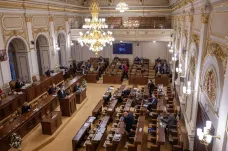 Sněmovna přehlasovala prezidentské veto platové novely