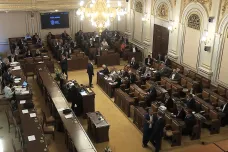 De facto: Pravidla pro vstup do Poslanecké sněmovny