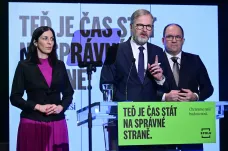Předsedové ODS, TOP 09 a KDU-ČSL podepsali koaliční smlouvu