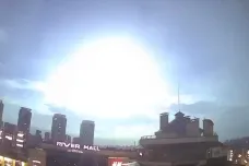 V Kyjevě vyhlásili poplach kvůli záblesku nad městem, mohlo jít o meteor