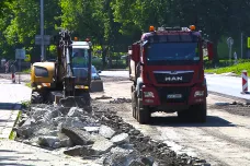 Dopravu mezi Novým Jičínem a Valašským Meziříčím budou až do konce léta komplikovat opravy
