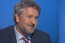 Zhoršení se nevyhneme, nově nakažení jsou převážně mladí, říká epidemiolog Smejkal