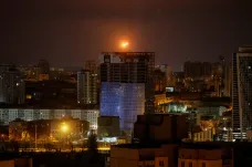 Rusko provedlo další nálet na Ukrajinu, exploze zněly napříč zemí