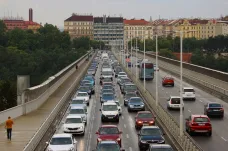 Česká města neumožňují svobodnou volbu způsobu dopravy, míní sociolog